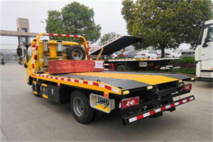 自贡道路救援拖车报价